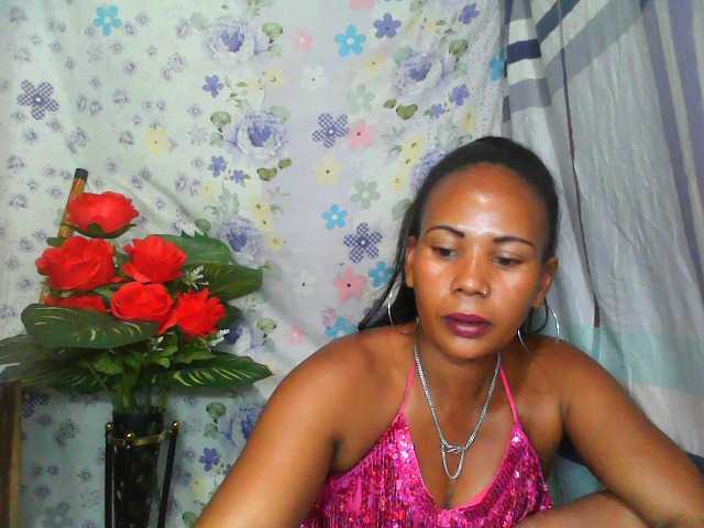 Samirayah live cam on BongaCams
