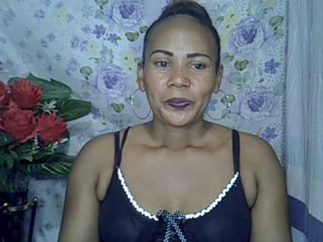 Samirayah live cam on BongaCams