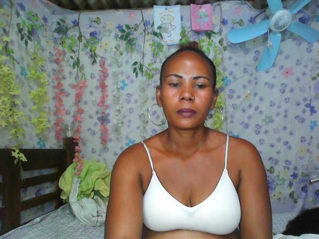 Samirayah live cam on BongaCams
