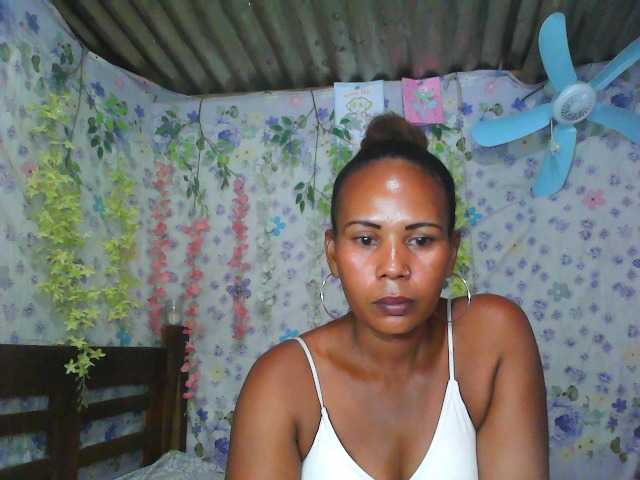 Samirayah live cam on BongaCams