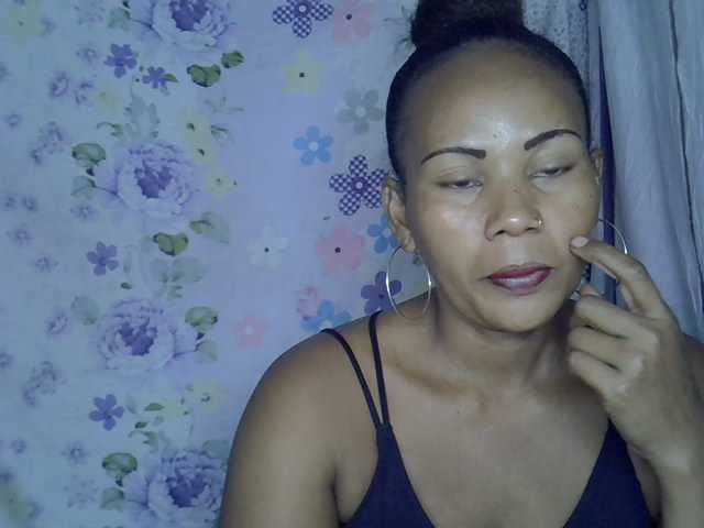 Samirayah live cam on BongaCams