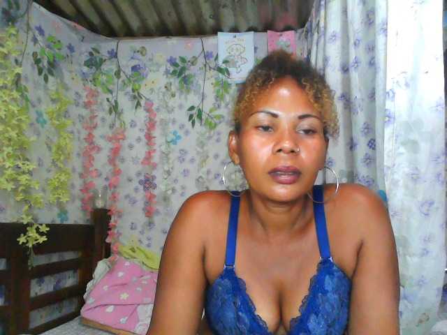 Samirayah live cam on BongaCams