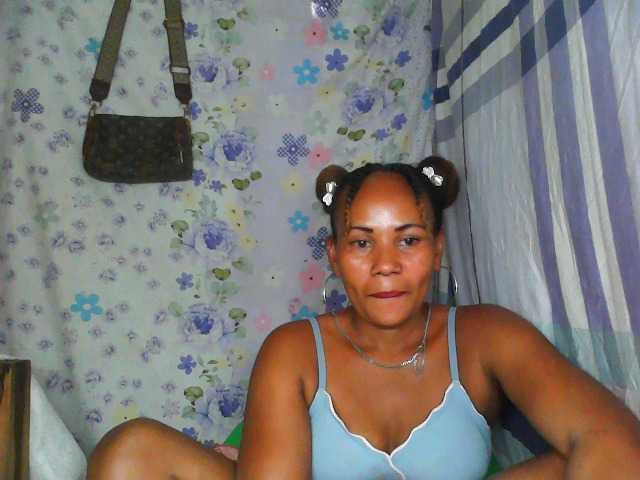 Samirayah live cam on BongaCams