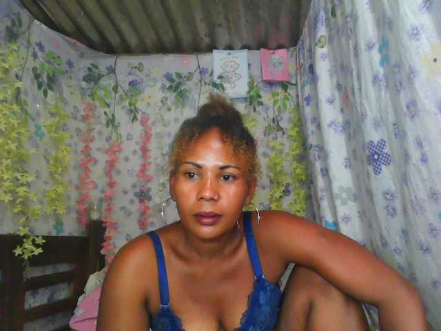 Samirayah live cam on BongaCams