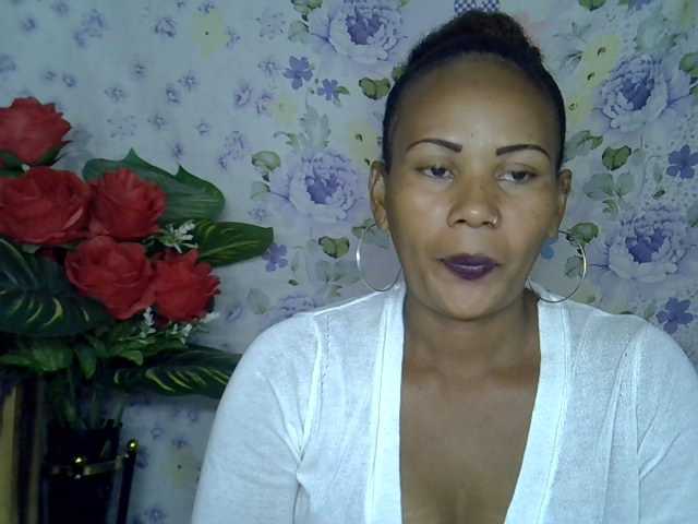 Samirayah live cam on BongaCams