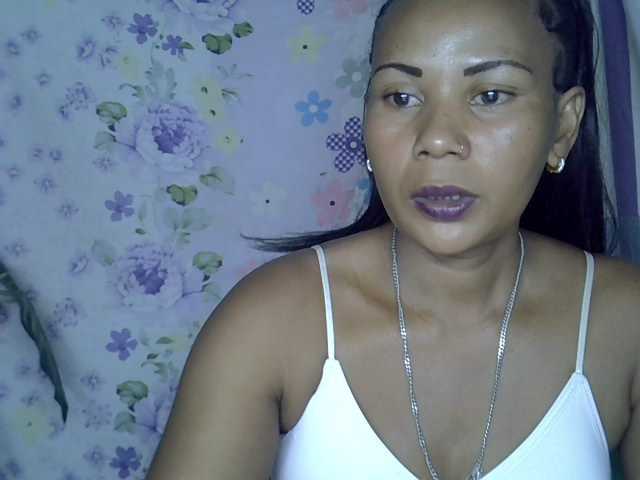 Samirayah live cam on BongaCams