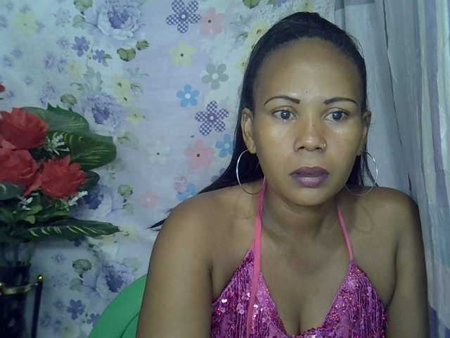 Samirayah live cam on BongaCams