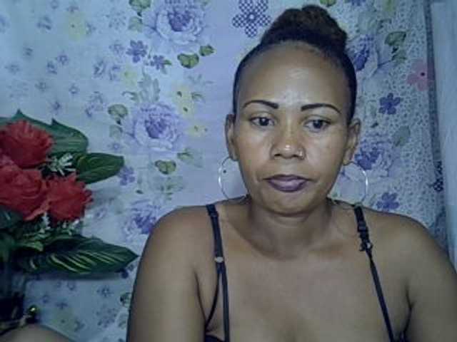 Samirayah live cam on BongaCams