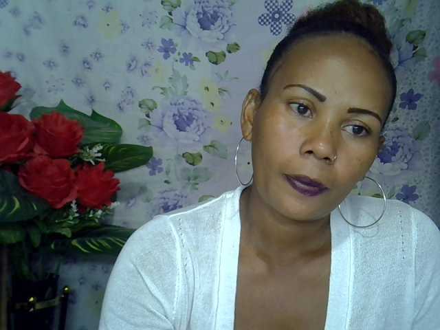Samirayah live cam on BongaCams