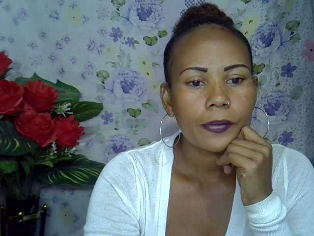 Samirayah live cam on BongaCams