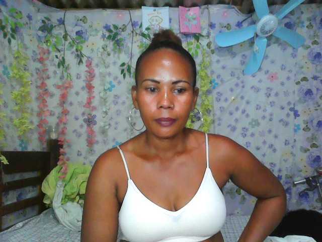Samirayah live cam on BongaCams