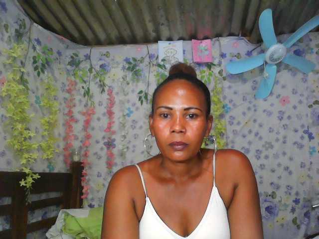 Samirayah live cam on BongaCams