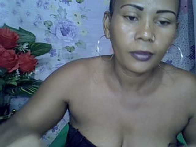 Samirayah live cam on BongaCams