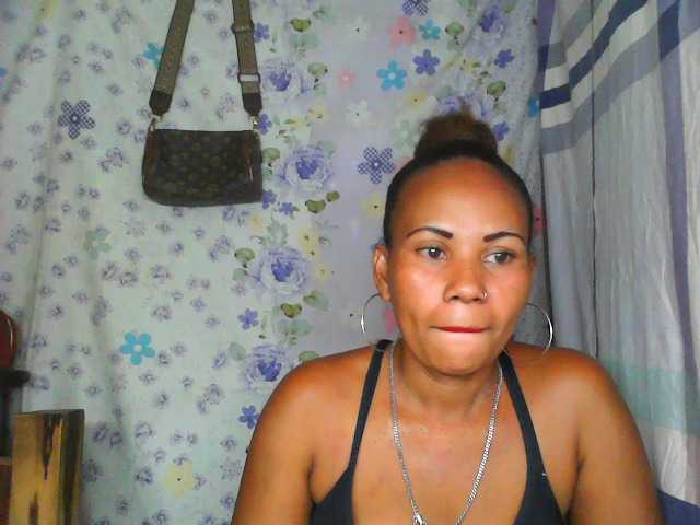 Samirayah live cam on BongaCams