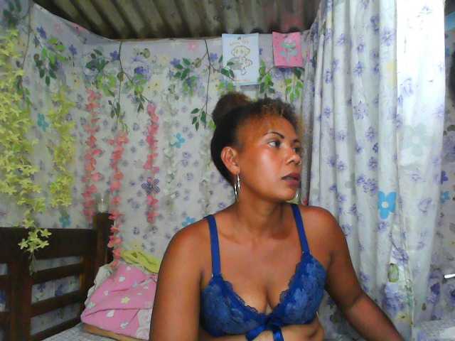 Samirayah live cam on BongaCams