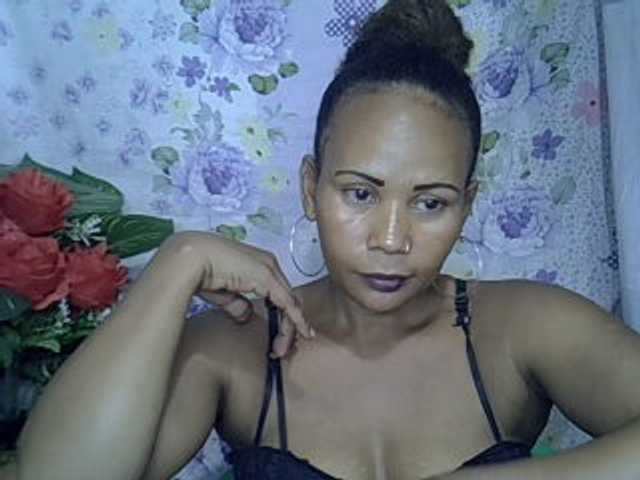 Samirayah live cam on BongaCams