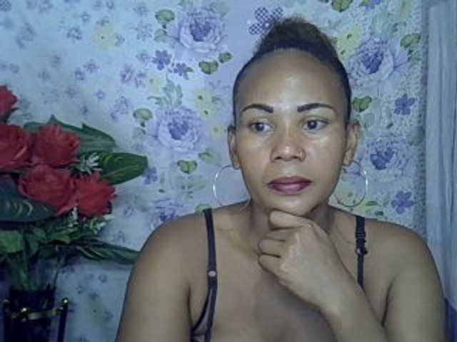 Samirayah live cam on BongaCams