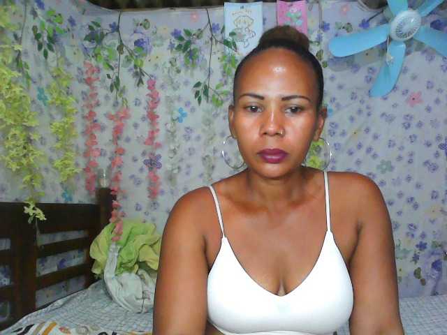 Samirayah live cam on BongaCams