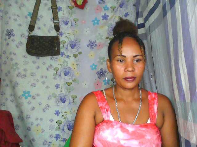 Samirayah live cam on BongaCams