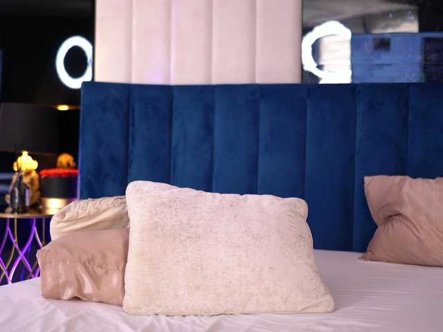 BlancheLuxe live cam on BongaCams