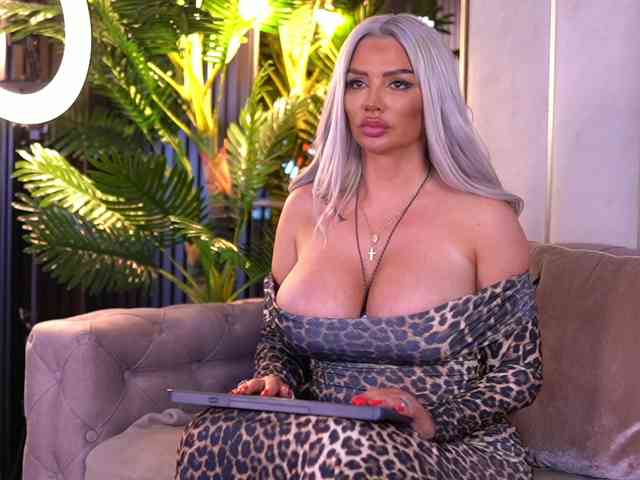 BlancheLuxe Sex Cam Show