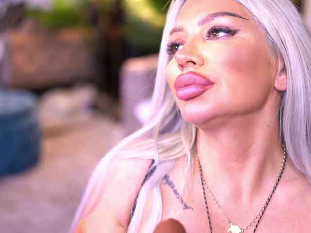 BlancheLuxe Sex Cam Show