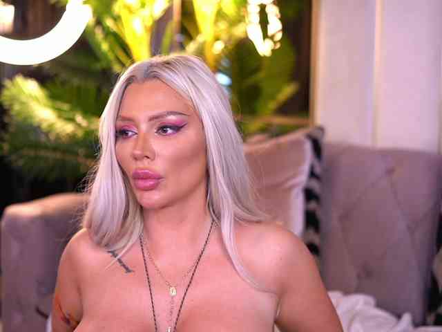 BlancheLuxe Sex Cam Show