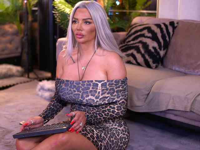 BlancheLuxe Sex Cam Show