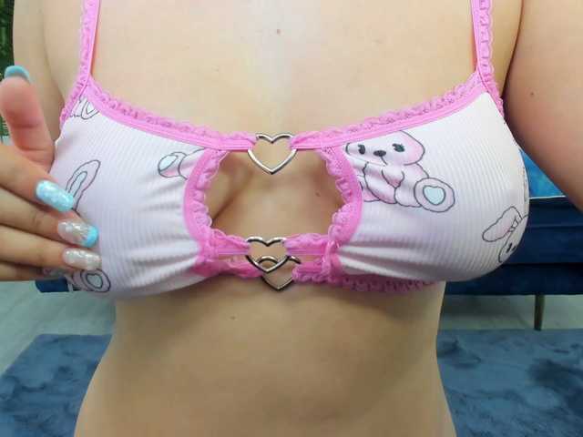 IssaBelle18 live cam on BongaCams