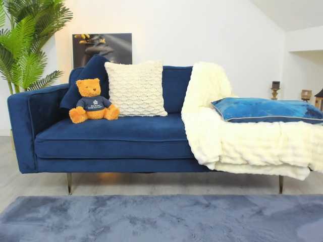 IssaBelle18 live cam on BongaCams