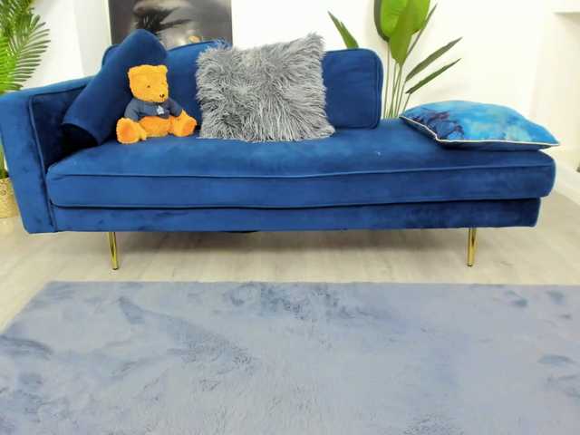 IssaBelle18 live cam on BongaCams