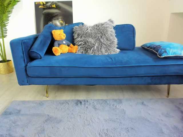 IssaBelle18 live cam on BongaCams