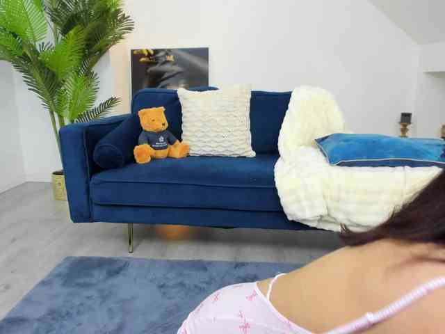 IssaBelle18