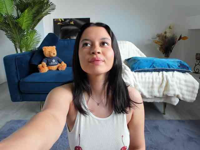 IssaBelle18