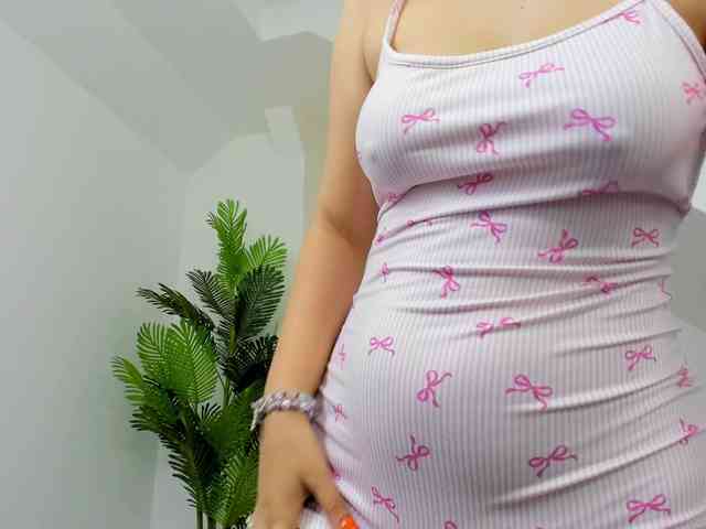 IssaBelle18 webcam