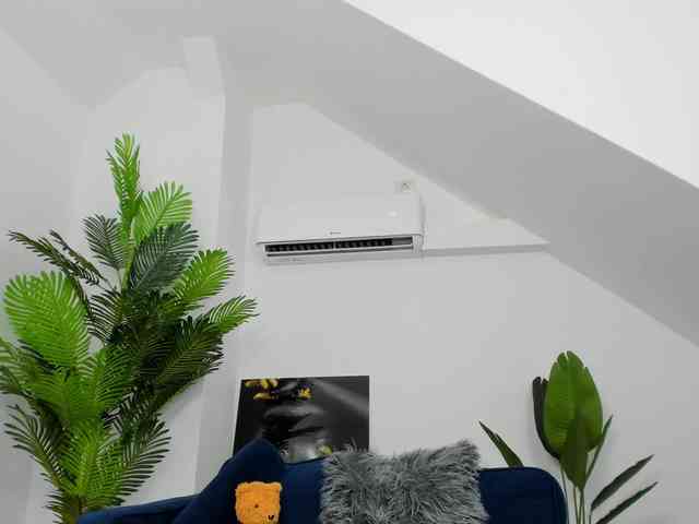 IssaBelle18 webcam