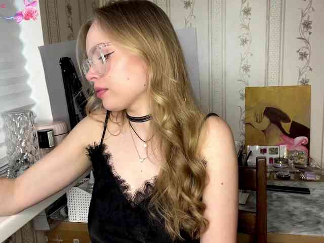 allforudear webcam