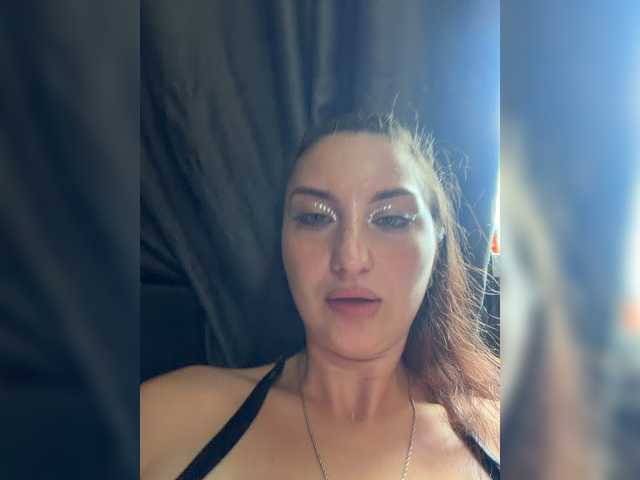 Valeriakisa28 live cam on BongaCams