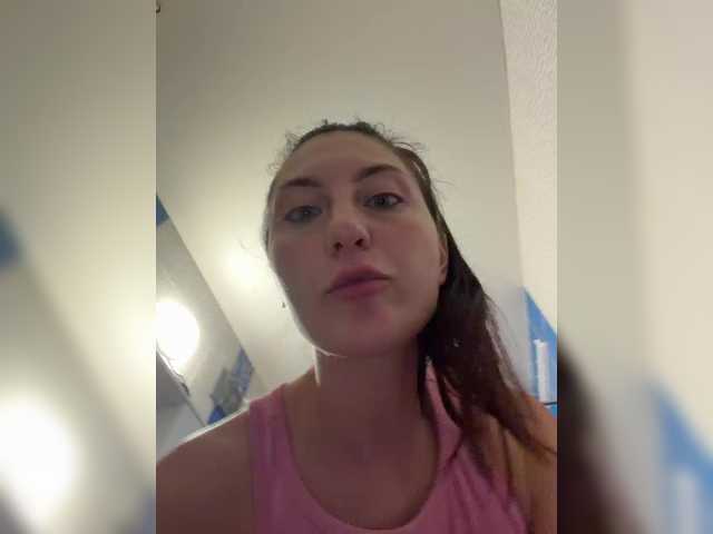 Valeriakisa28 live cam on BongaCams