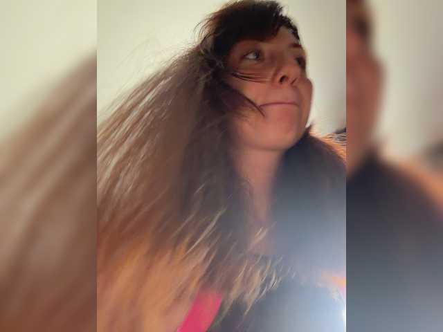 valeriakisa28 cam belle
