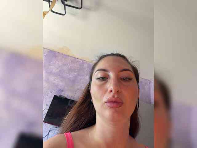 Valeriakisa28 webcam