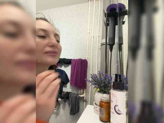 Valeriakisa28 webcam