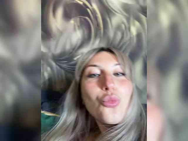 Valeriakisa28 webcam