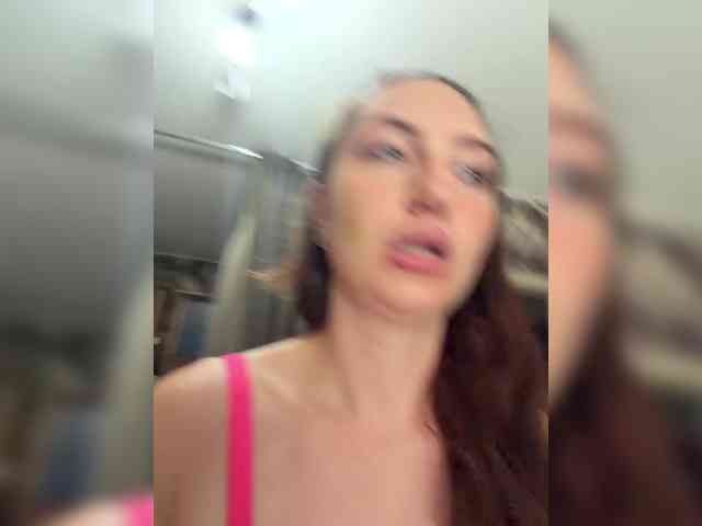 Valeriakisa28 webcam