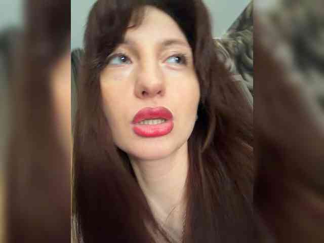 Valeriakisa28 webcam