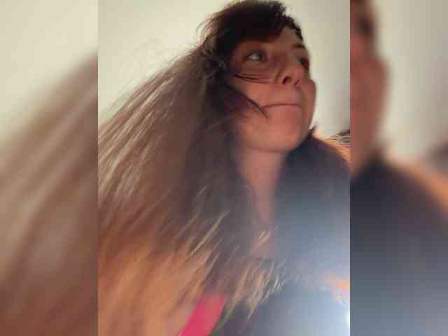 Valeriakisa28 webcam