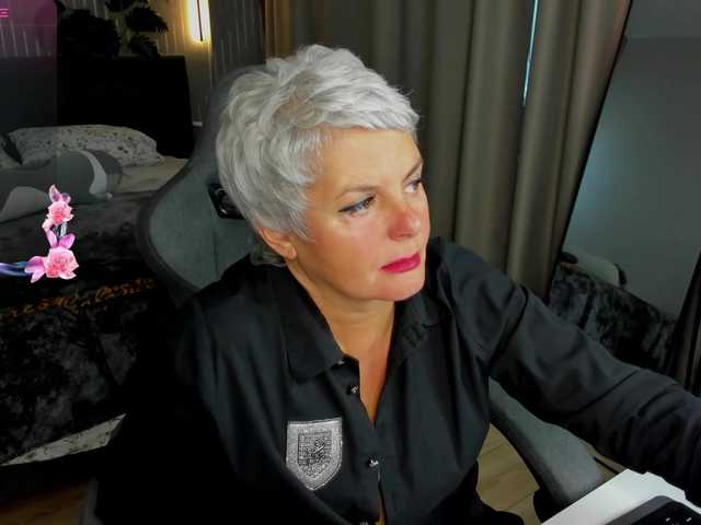 linda-zefir cam belle