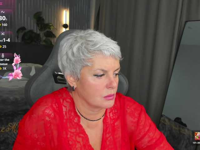 Linda-Zefir live cam on BongaCams