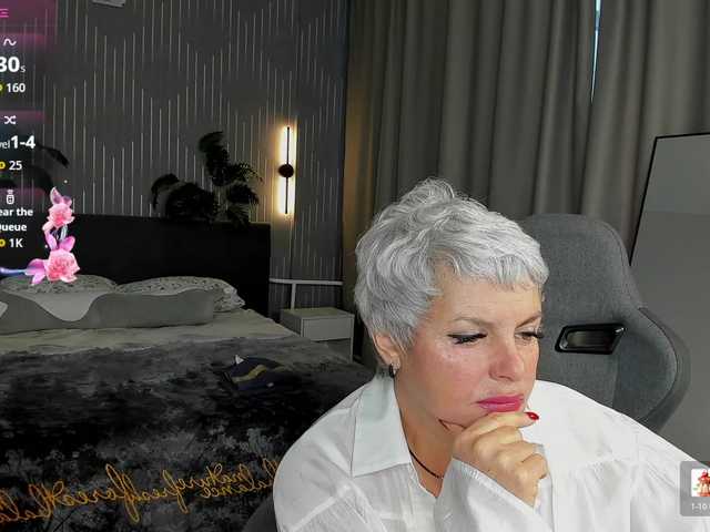 Linda-Zefir live cam