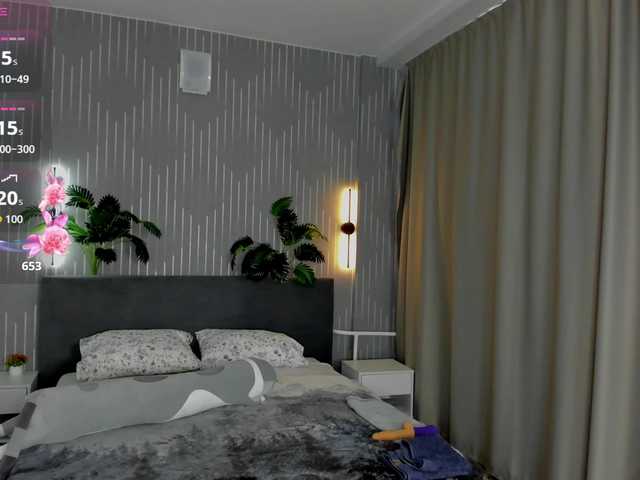 Linda-Zefir live cam on BongaCams